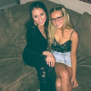 Meet your Posher, Emily